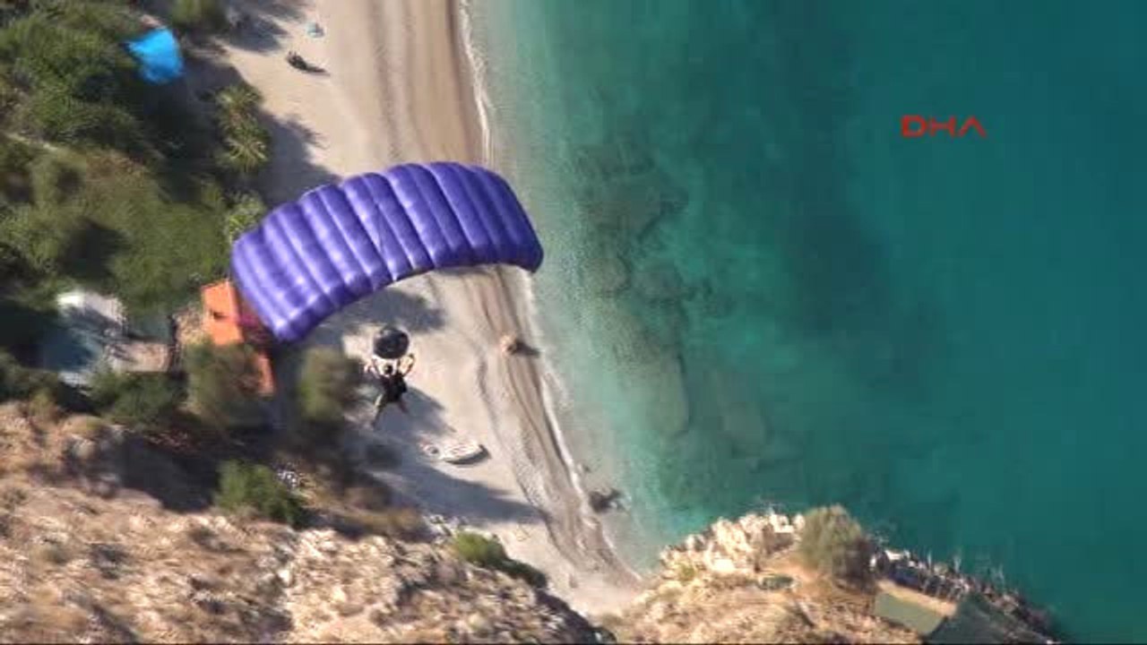 Muğla 330 Metreden Kelebekler Vadisi'ne Atladılar