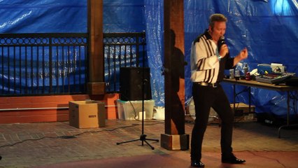 Colin Paul sings 'Girl Happy' 2017 Days Inn Pool Party