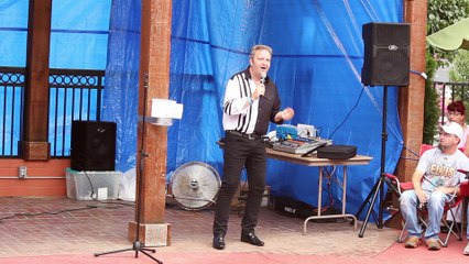 Colin Paul sings 'Need Your Love Tonight' 2017 Days Inn Pool Party Memphis