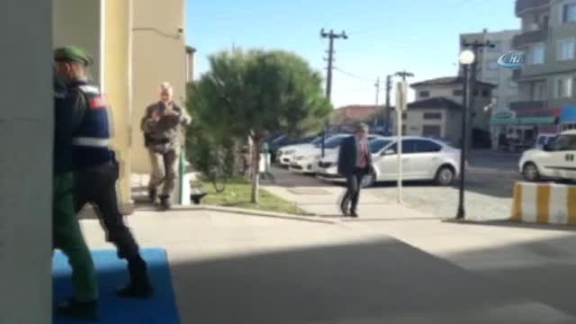 Karacabey Tigem'de Kaçak Kazı Yapan 5 Kişi Suçüstü Yakalandı