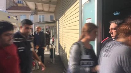 Gaziantep'te Polisle Girdiği Çatışmada Yaralanan Zanlının Yakınları Adliyeye Sevk Edildi