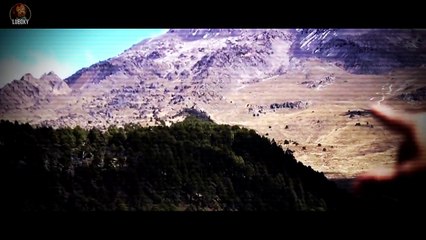 7 SERES EXTRAÑOS Volando Captados en CÁMARA (2017)