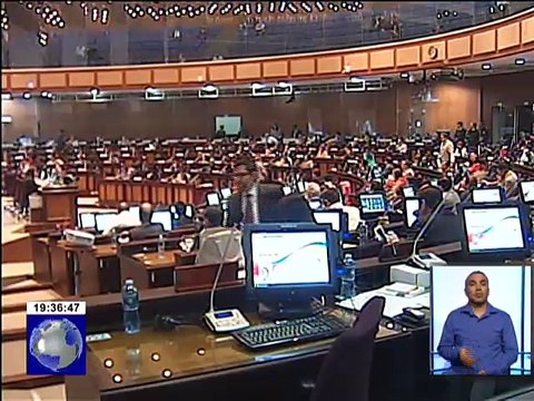 Marcha contra polémico proyecto en varias ciudades