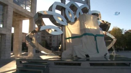 Bu Kulede 365 Gün Şiir Okunacak