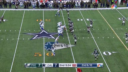 2015 - Cowboys Darren McFadden picks up tough 16 yards