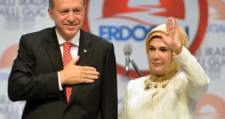 Cumhurbaşkanı Erdoğan, Eşi Emine Erdoğan'ı Twitter'da Takip Etti!