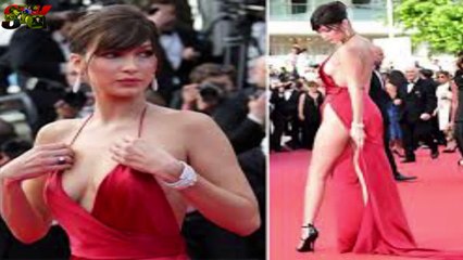 FULL ENTERTAINMENT OF HOLLYWOOD ACTRESS