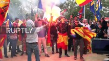 Spain: Fascist saluting protesters burn Catalan independence flags in Barcelona