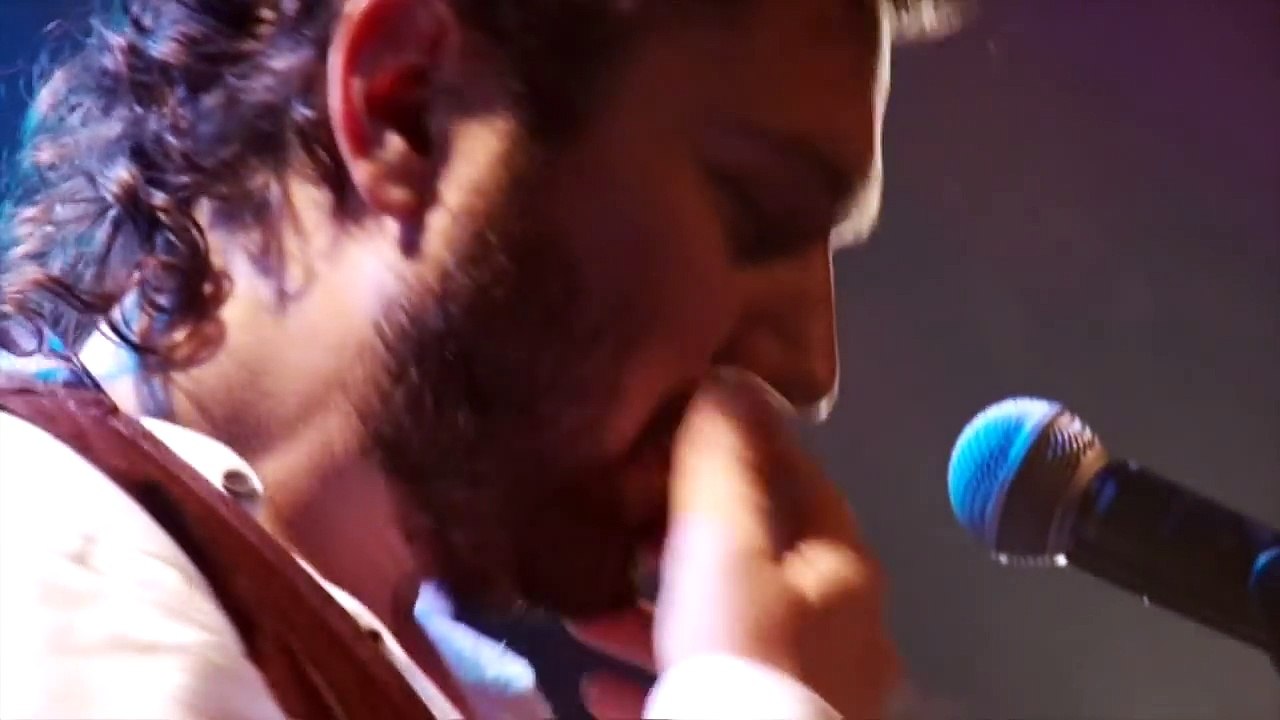 Halil Sezai - İsyan (2) (Jolly Joker Konseri)