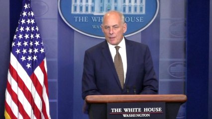 美 백악관 비서실장 "외교 예산 안 늘리면 총알 더 사야" / YTN