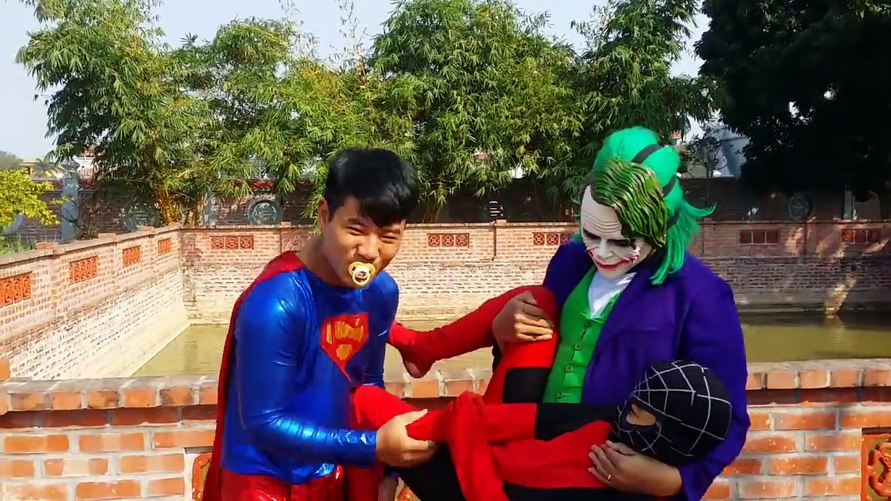 Deadpool Became Black Spiderman w/ Vampire Baby Scares Elsa baby