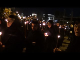 Urmariti Pelerinajul "Calea Sfintilor" Procesiune cu moastele Sf. Cuviuase Parascheva si Mare Mucenita Tecla- Iasi