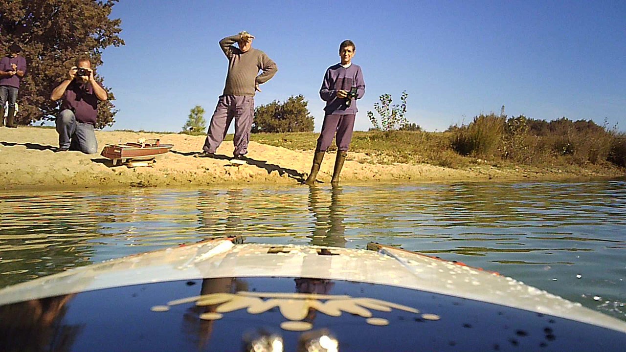bateau de vitesse lac des Nauves 7 octobre 2017