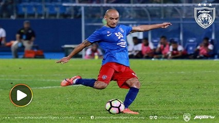 Natxo Insa pemain terbaik Liga Super