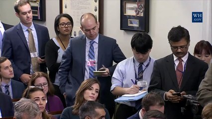 USA: Trump 'deep in thought' over Iran - General Kelly