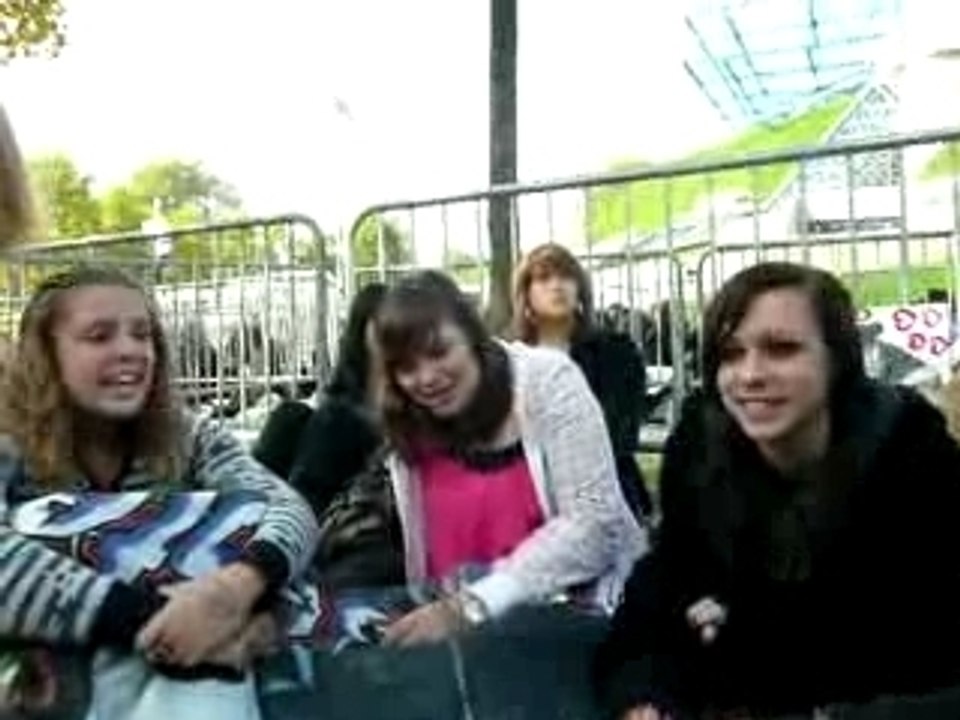 les filles au concert ToKiO HoTeL Bercy