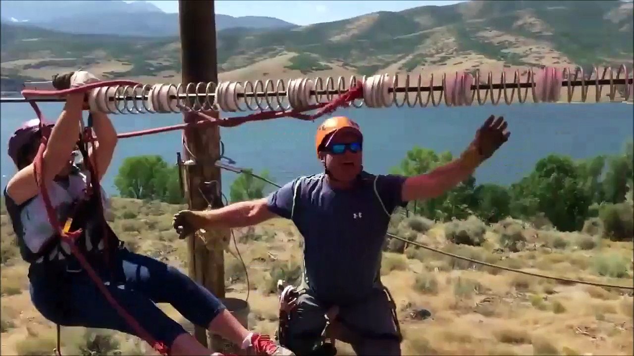 Quand tu arrives trop vite sur une tyrolienne... Adieu !!!!!