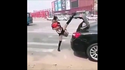 Mais attend, elle va faire comment pour fermer son coffre ???