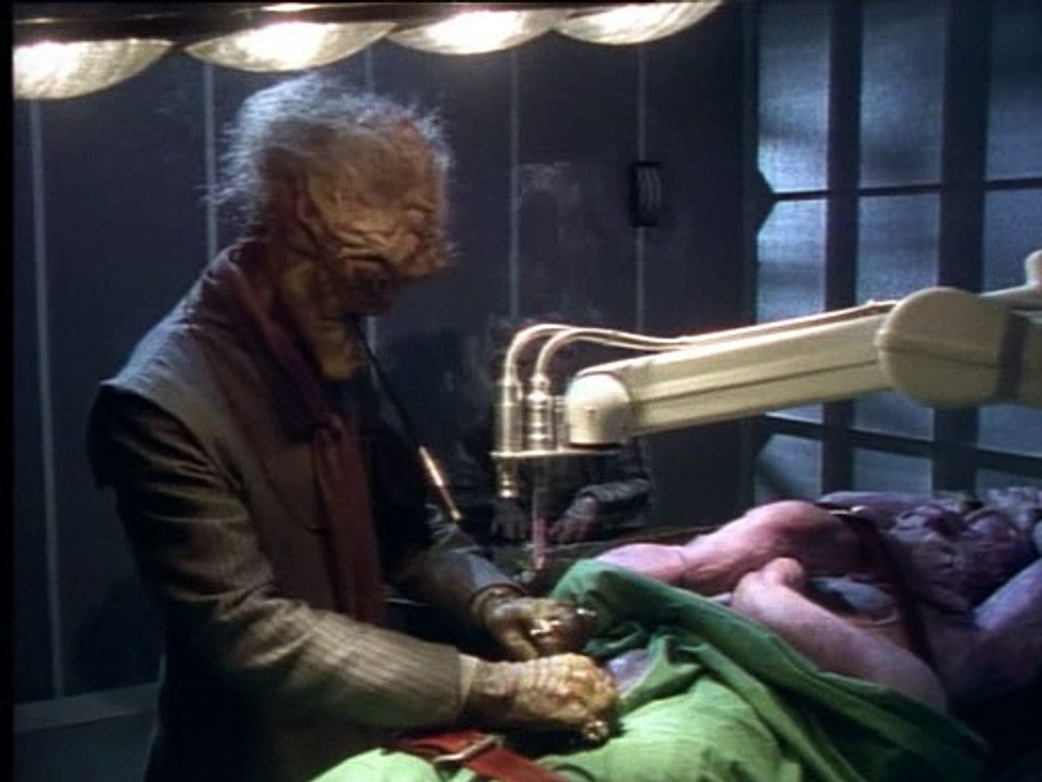 Space Precinct s01e08 Deadline