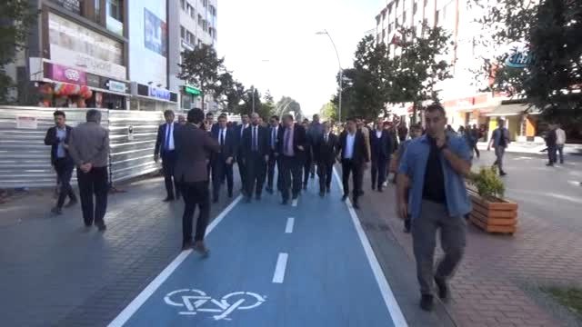 Tügva Yüksek İstişare Kurulu Üyesi Bilal Erdoğan: Batılılaşma Bize Sadece Şeklen Batılılaşmayı...