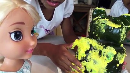 Worlds Largest Gummy Bear Challenge | Naiah and Elli Toys Show