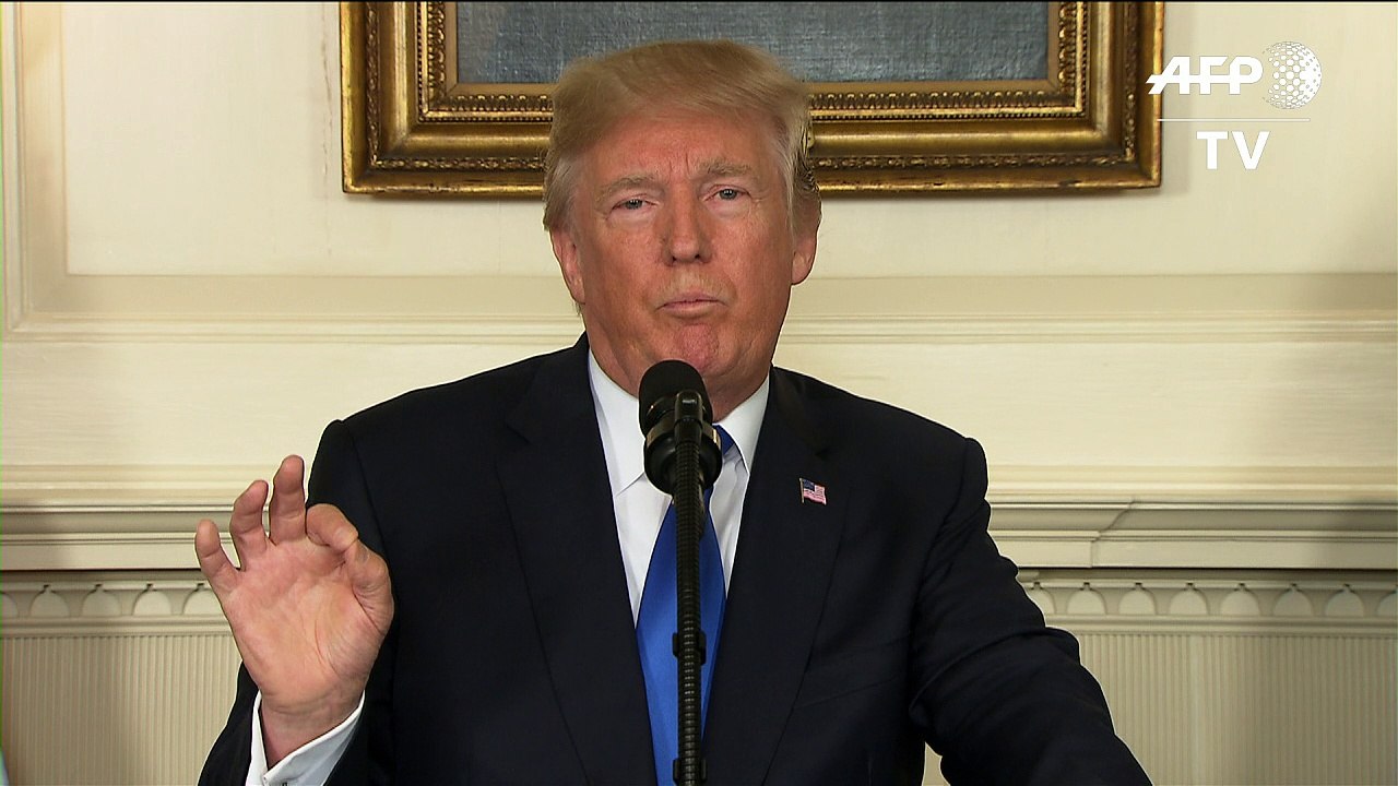Trump anuncia "duras sanciones" contra Irán
