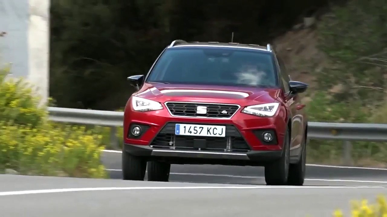 2018 Seat Arona vs 2017 Peugeot 3008