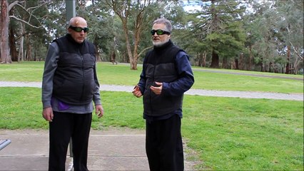 OzCane - Use of legs when pinned against a wall