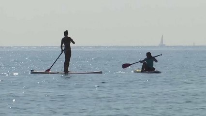 وحدهم السياح لا يعبأون في سياسة إسبانيا وكتالونيا