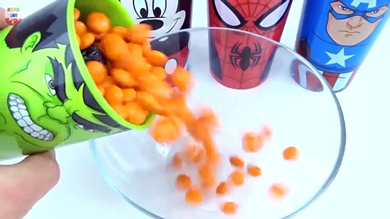 Learn Colors children Play Doh Superhero Bottles Finger Family Nursey Rhymes Surprise Toys