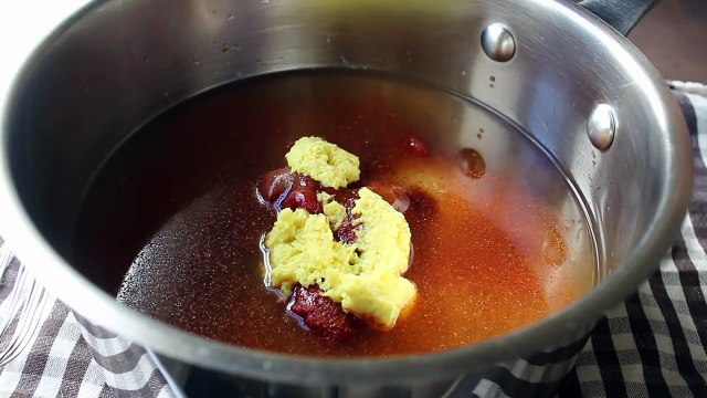 Mumbo Sauce - Washington D.C.'s Famous Sweet & Sour Sauce for Chicken Wings