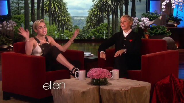 Choáng váng trước những lần các sao US-UK gặp ma và rùng mình kể lại trước toàn thế giới