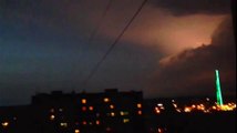 UFOS FLY INTO STORM CLOUDS - REAL UFOS REAL PROOF - OVNIS