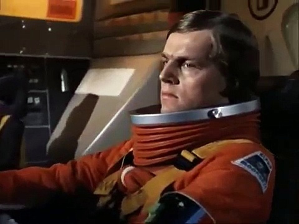 Space 1999 1-1   Breakaway