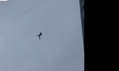 Tak Mau Bayar Hotel, Seorang Pemuda Malah Panjat Kabel