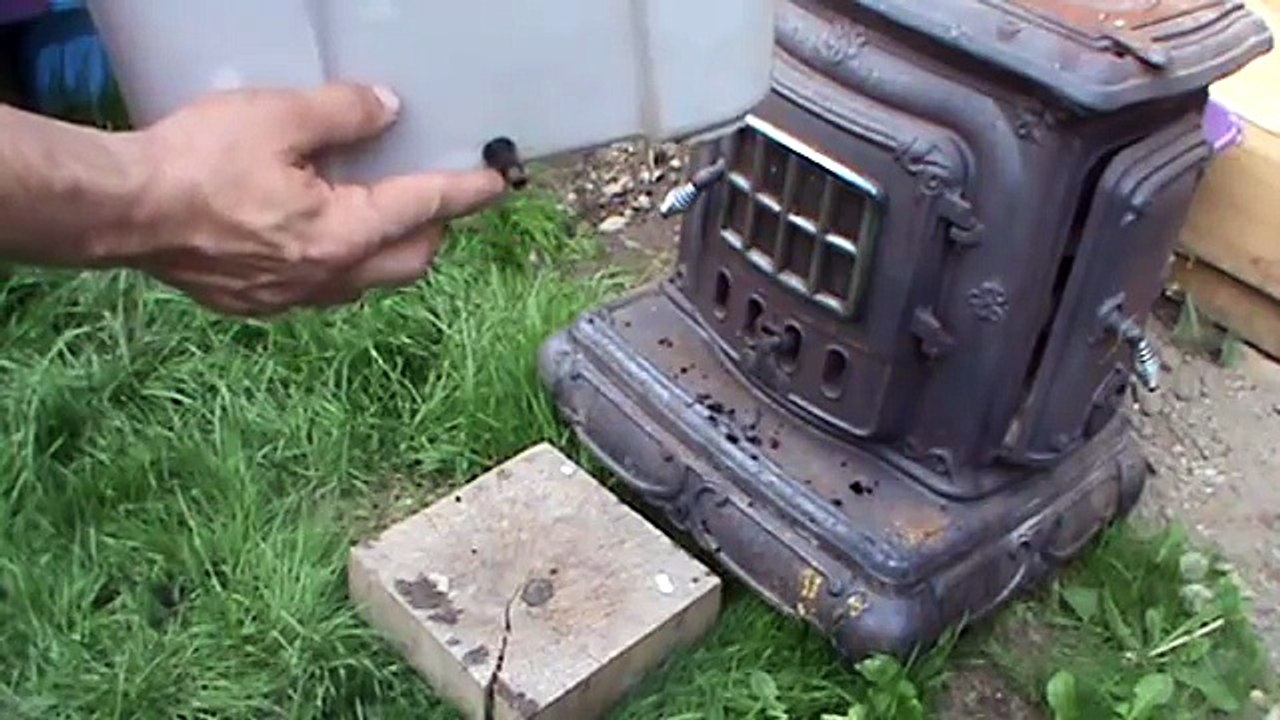 Worm Farming ( DIY ) Bin Basics Vermicomposting How to make Free Organic Garden Compost Fertilizer