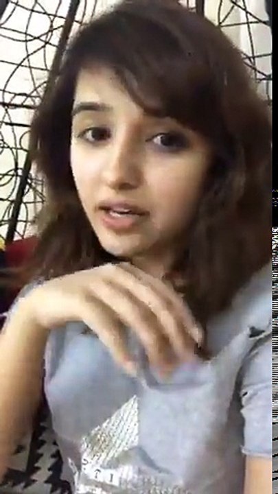 LIVE _ Shirley Setia's Heart Touching Reaction When A Fan Said _Over Nautanki You Being Now a Days_