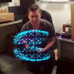 Ce gadget remmené de Chine crée de superbes hologrammes 3D