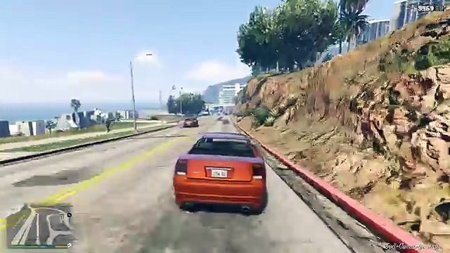 ЧТО ПРОИЗОЙДЕТ ЕСЛИ МЫ БУДЕМ СЛЕДИТЬ ЗА ВЕРТОЛЕТОМ СКОРОЙ ПОМОЩИ?! (GTA 5)