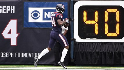Johnathan Joseph intercepts Hogan for second first-half pick
