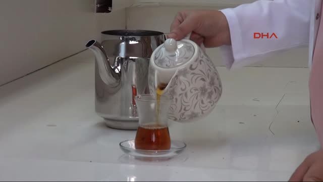 Rize Çay Tadım Şampiyonu Ödülünü Aldı, En İyi Çay Demleme Tekniğini Anlattı