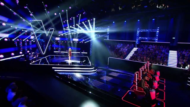 Divas Dance The Fifth Element | Hanna Czarnecka | The Voice of Germany 2016 | Blind Audit