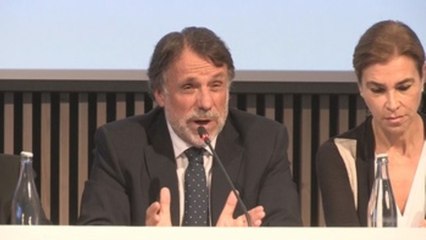 Crehueras apela al diálogo desde la ley para resolver el conflicto catalán