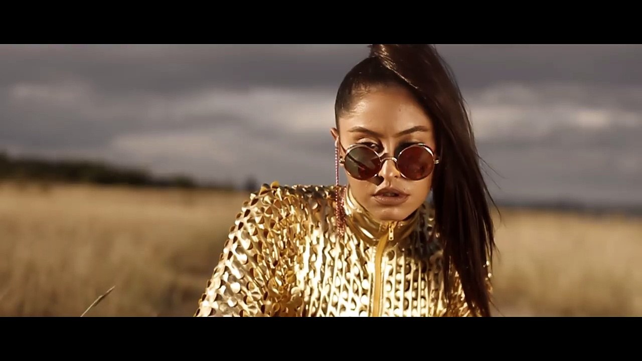 ΕΒ| YPO - Ελένη Βιτάλη   | (Official ᴴᴰvideo clip)  Greek- face