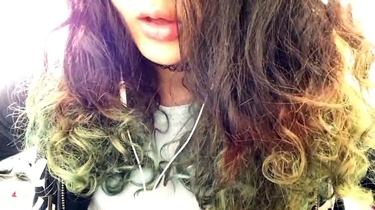 FRENCH ASMR: French poetry and eating hard candy (whisper)