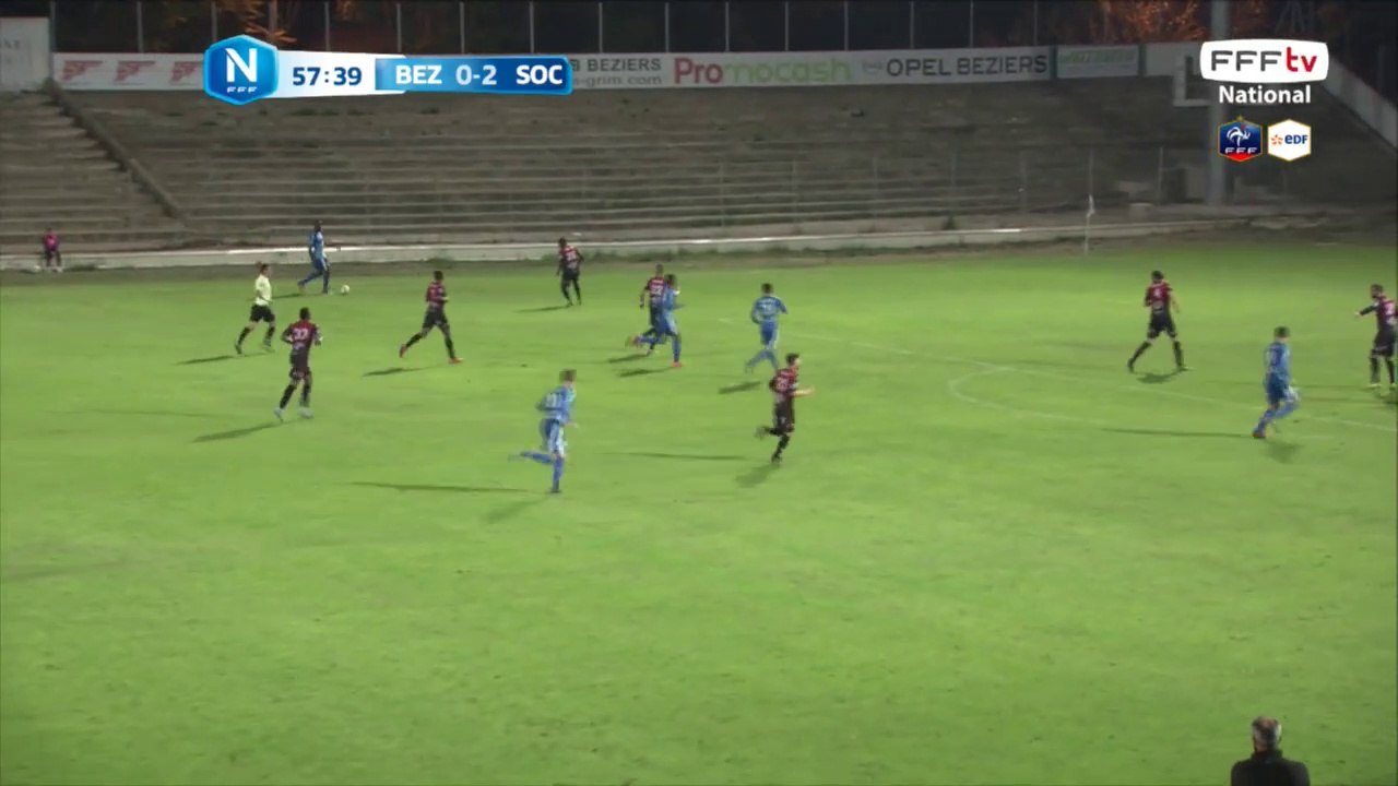 Très belle tête de BESNART mais AHAMADA dévie la balle en corner.