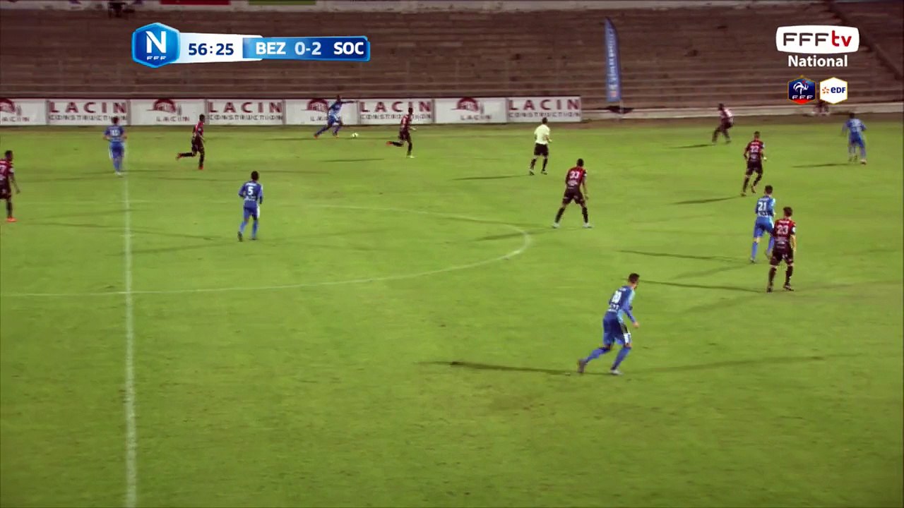 Très belle frappe déviée en corner par le gardien de Cholet.