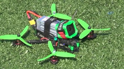 Dokuz Yaşında Profesyonel Drone Yarışçısı