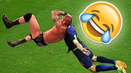 اكثر المواقف المضحكة و المثيرة في تاريخ كرة القدم فيديو هزلي