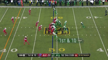 2015 - Jets Chris Ivory looks fresh on 21-yard run